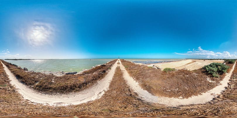 La playa de Chuburná