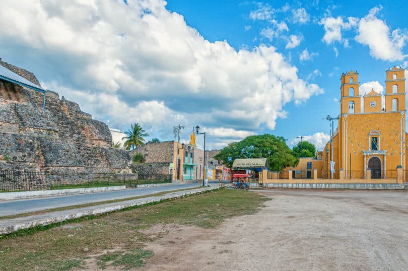 Neben der archäologischen Stätte befindet sich die Kirche