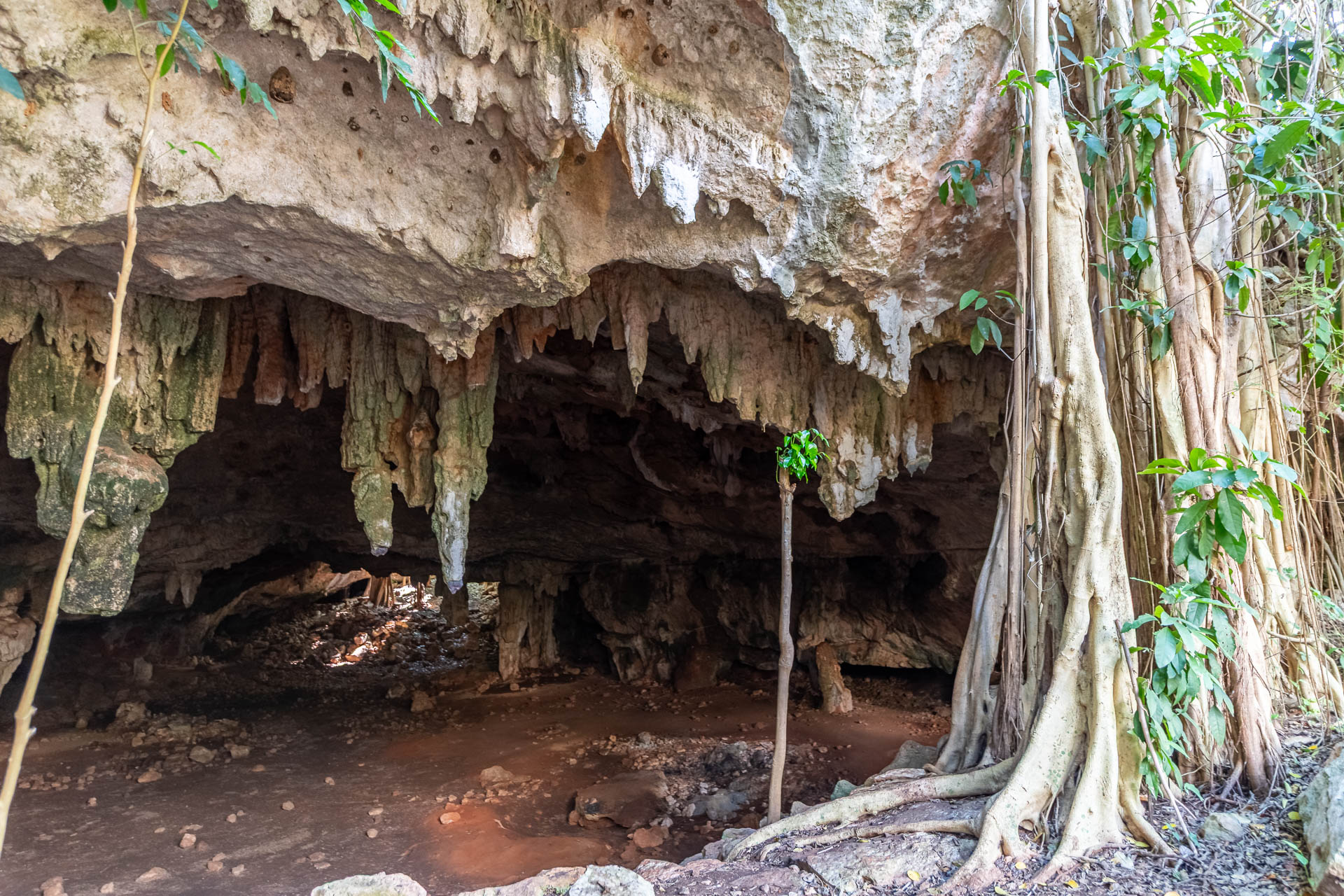 Gruta Aktun Usil