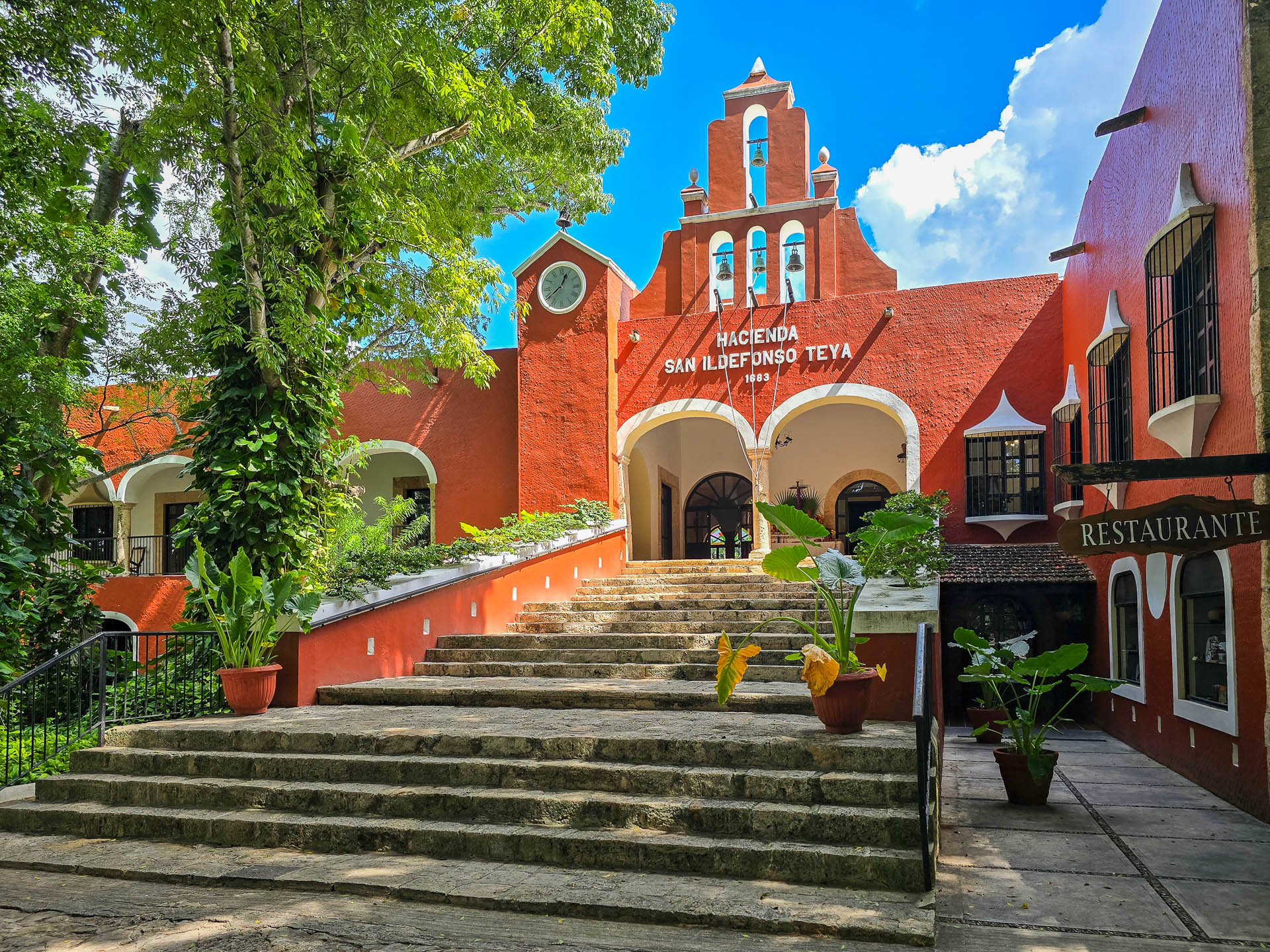 Restaurant und Hauptgebäude der Hacienda Teya