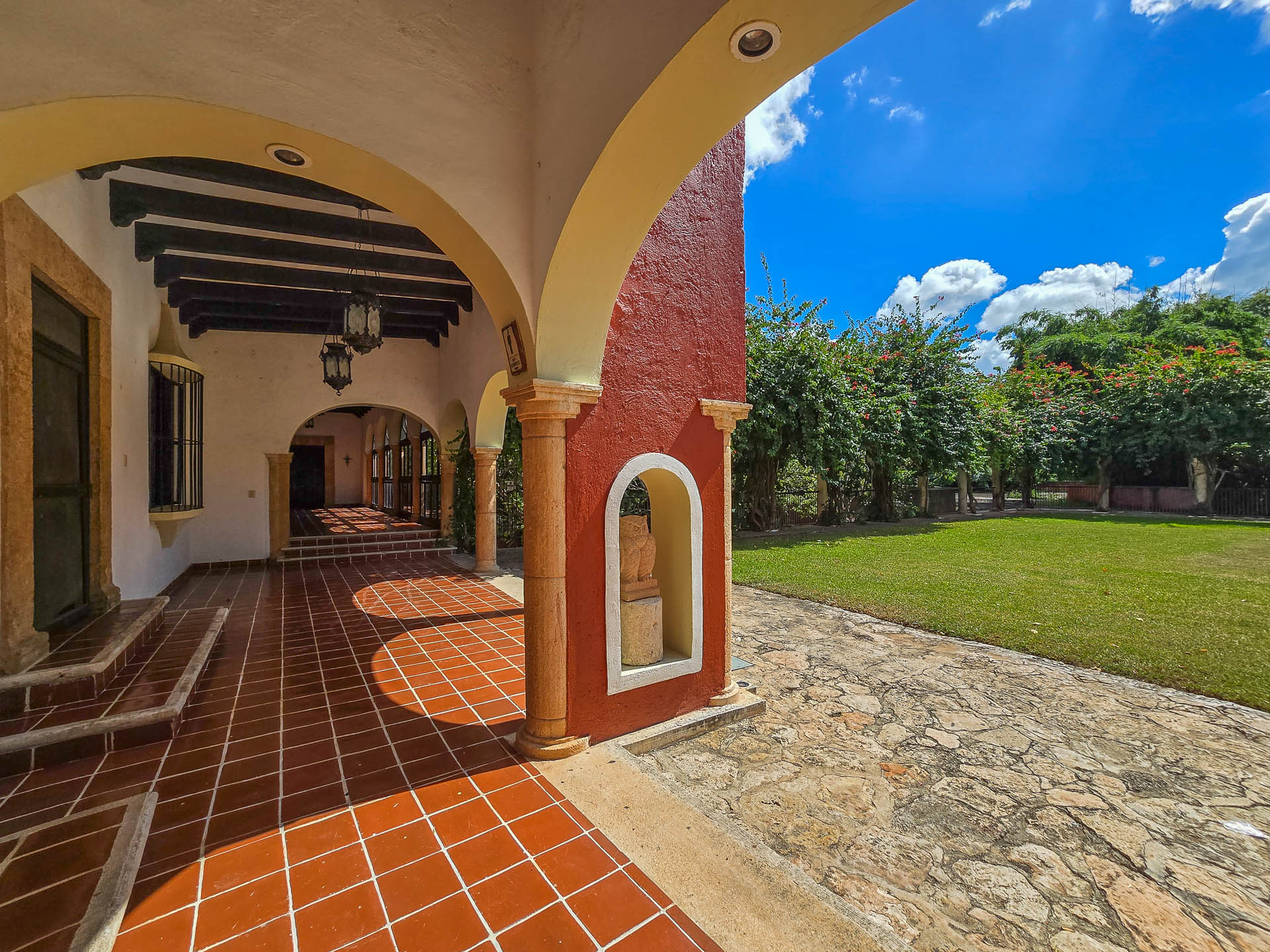 Ein gepflegter Garten gehört zur Hacienda