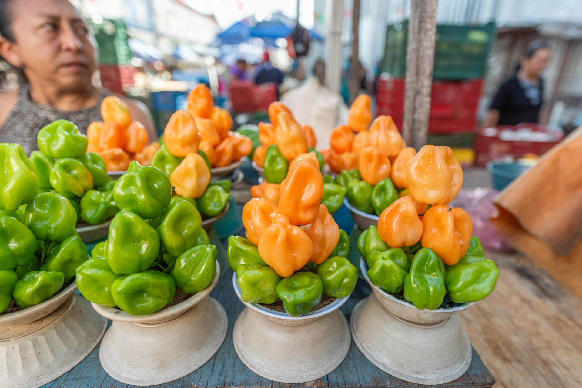 Fruchtige Habanero-Chilies auf dem Markt in Mérida