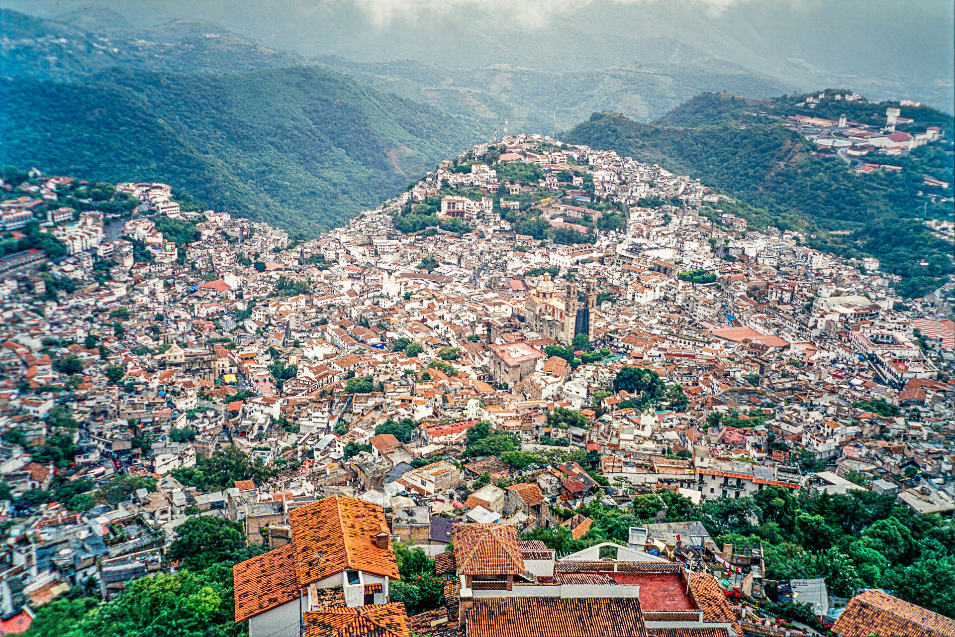 Aussicht auf dem Weg zur Christusfigur auf den Hügel über der Stadt Taxco